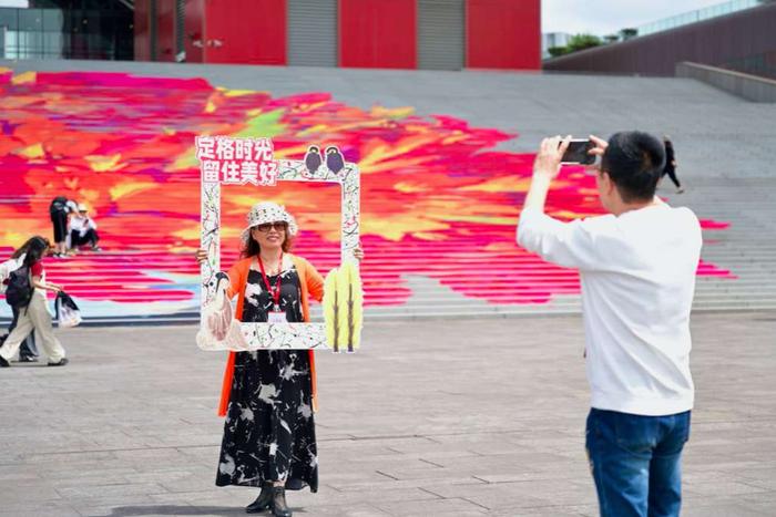 看到的不止风景  55万人走进中华艺术宫林吴大展共享“中国式风景”