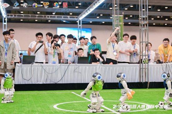 这支中国机器人足球队在世界杯中国赛中取得突破