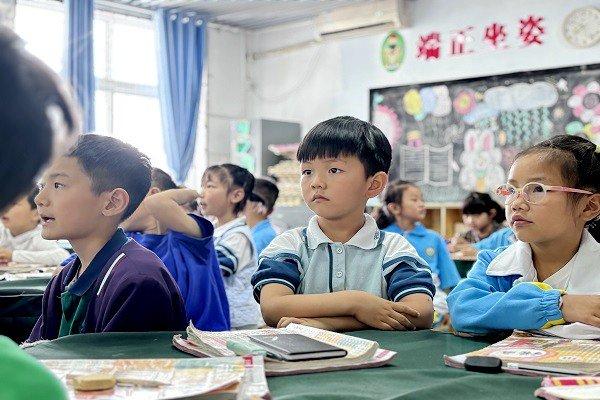 二七区马寨镇中心幼儿园：参观小学初体验 幼小衔接促成长