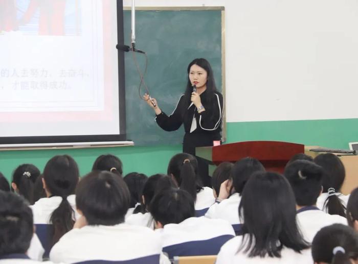 为心赋能，赢战高考|西安东方职业高级中学开展考前心理辅导讲座