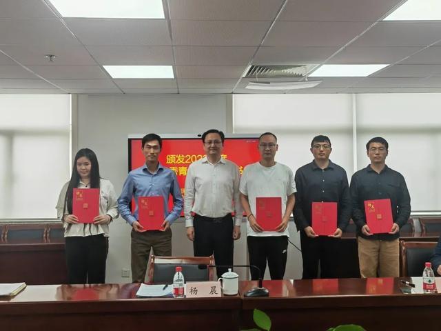 局执法总队召开上海规划资源执法青年讲师团工作座谈会