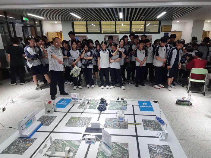 四川工程职业技术大学发挥学科优势  助力本地中小学科创教育