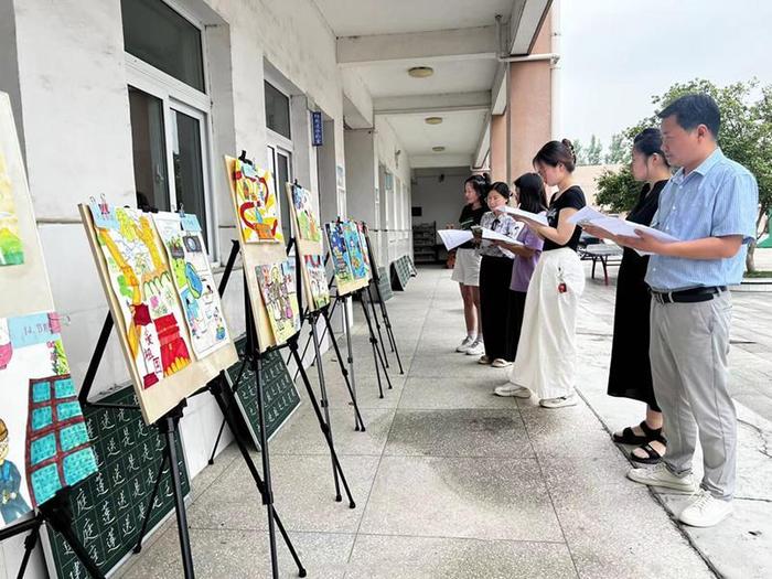 望江县鸦滩中心学校开展“三爱三节”主题绘画创作活动