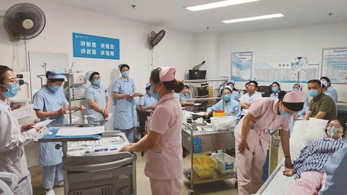 邯郸市第一医院 举办护理应急预案演练比赛