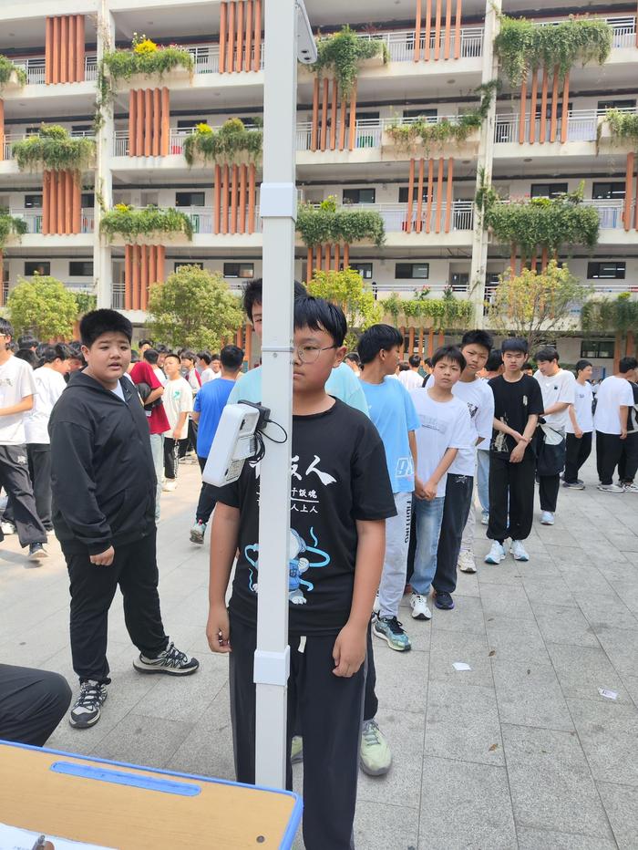 运动燃激情，青春展风采——方城县实验初中成功举办七年级体育过程性测试活动
