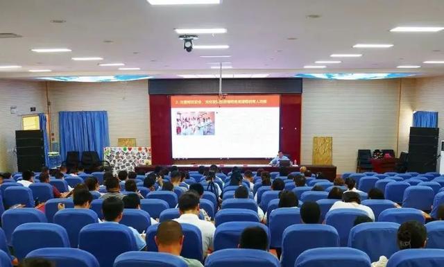 巴楚县教育系统迎来上海专家调研并指导工作丨走进静安对口支援地区