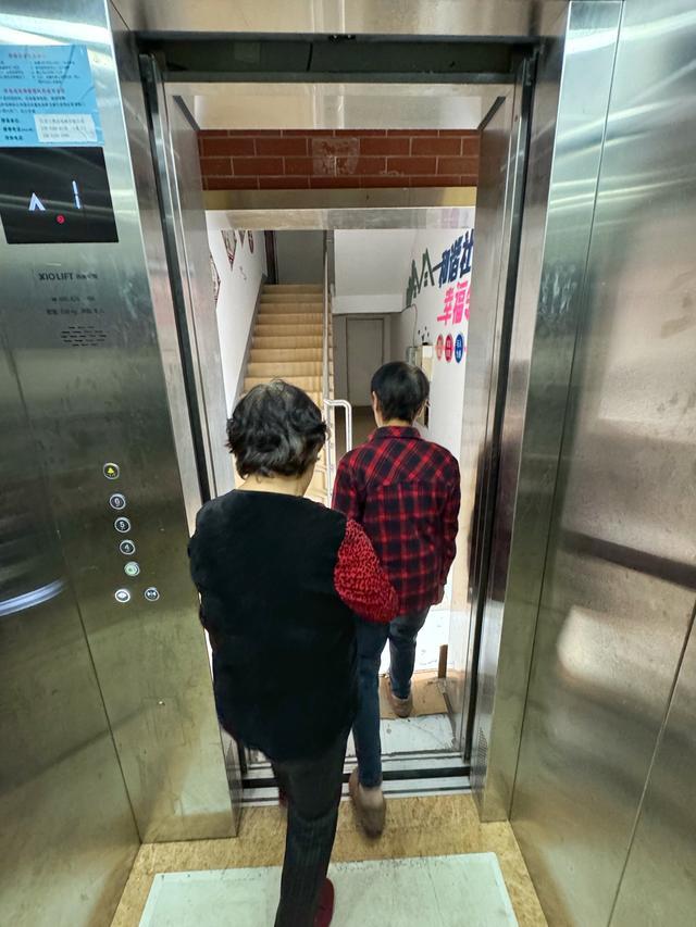 这些老新村加装电梯，为何进入“倍速模式”？记者一线探访发现……