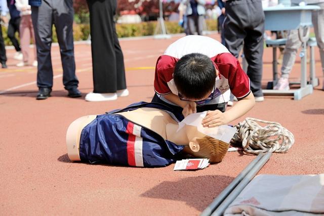 青岛第二届中小学生存教育技能大赛暨幼儿生存游戏决赛火热开赛