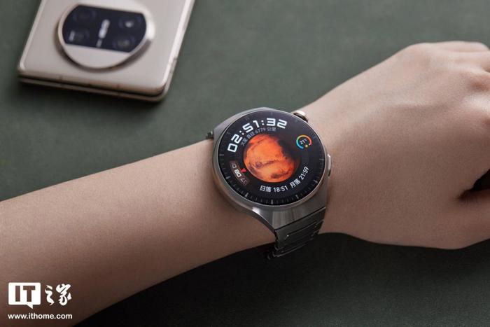 ▲ IT之家图赏:华为 Watch 4 Pro