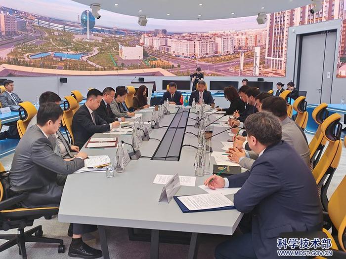 中国和哈萨克斯坦政府间合作委员会创新合作分委会第一次会议成功举行