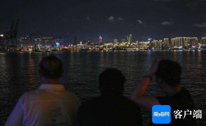 海上看海口是什么体验？带你沉浸式打卡椰城夜景