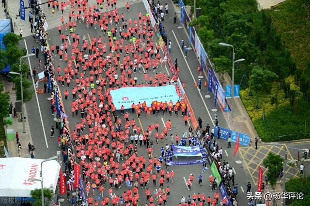 兰马再现让外国人先跑？五名中国选手主动要求后跑，原来另有隐情