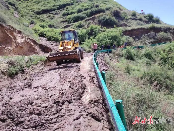 岷县、卓尼县遭遇强降水冰雹天气