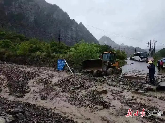 岷县、卓尼县遭遇强降水冰雹天气