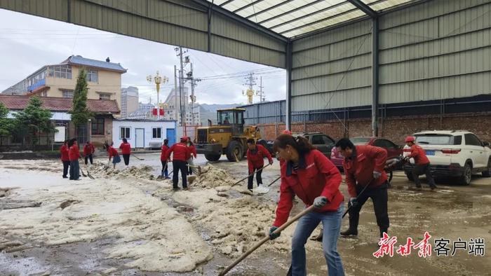 岷县、卓尼县遭遇强降水冰雹天气