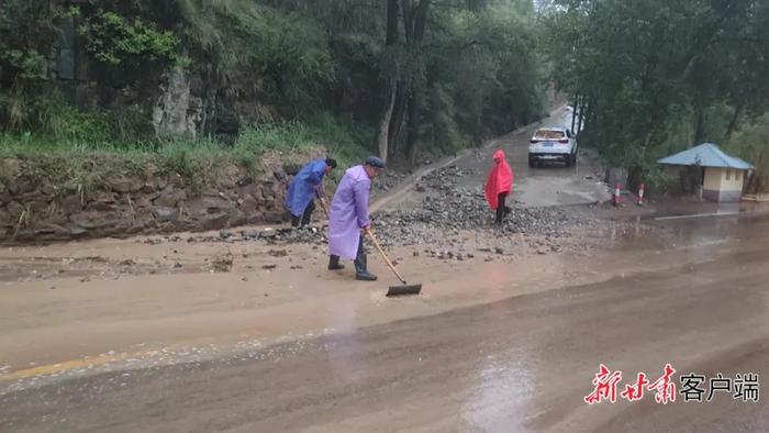 岷县、卓尼县遭遇强降水冰雹天气