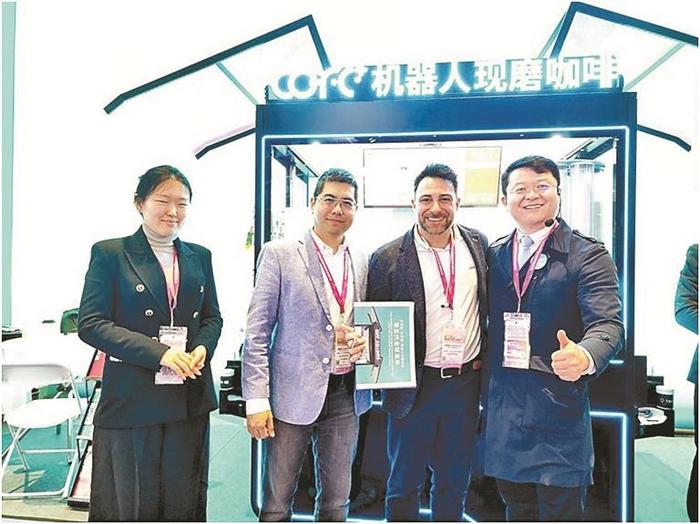 上海氦豚机器人科技有限公司创始人韩兆林：新晋“网红”宣传订单双丰收