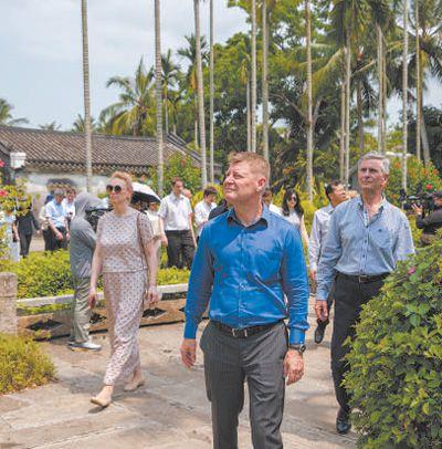 外国驻华使节走进海南——感受中国对外开放的生机与活力