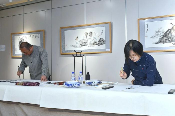 房家庆水墨艺术作品展在吉林动画学院开幕