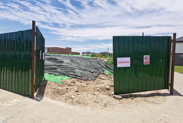 建筑垃圾堆场“闲置”五年，近万立方米土堆要变“破窗”？破解有妙招