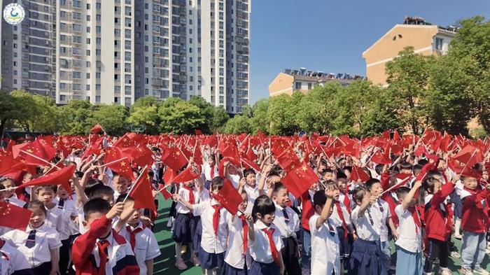 唱响时代旋律　传承红色基因——庐江县岗湾小学举行千人同唱红歌活动