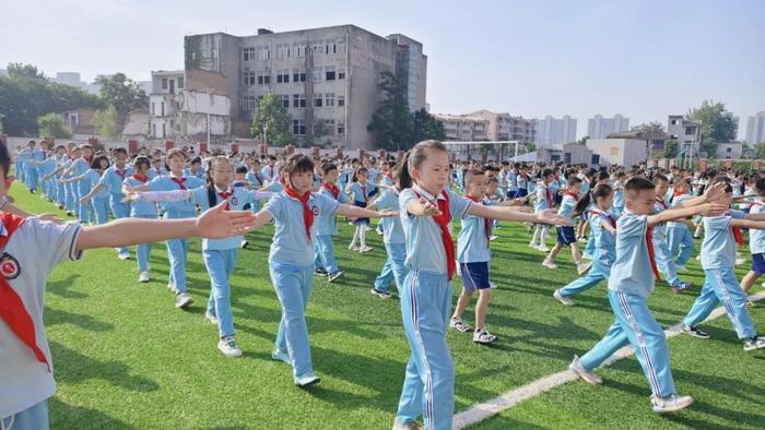 沣东新城第九小学第一届广播体操比赛纪实