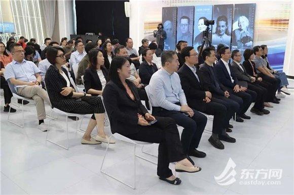 东方网承办|《大道不孤 大爱无疆——宋庆龄与国际友人展》走进上报集团