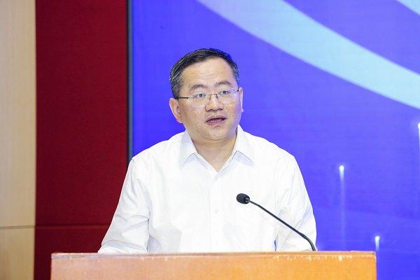 ▲上海交通大学党委常委、副校长朱新远致辞