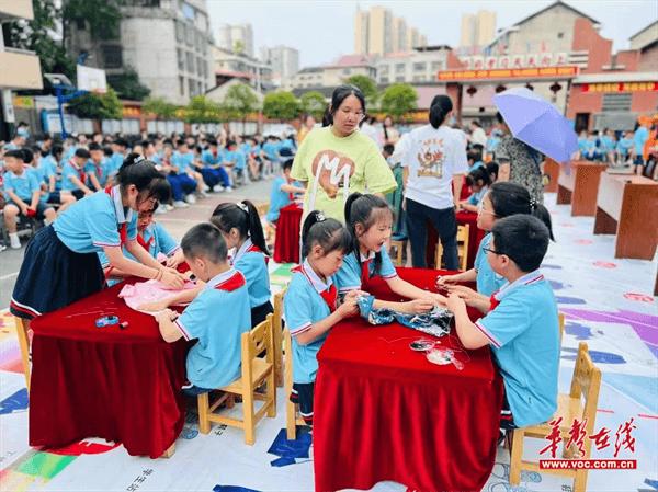 上渡街道中心小学举办第五届校园生活劳动技能大赛