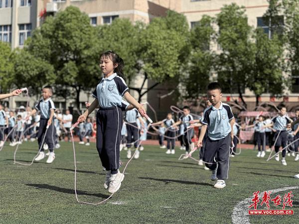 鹤城区幼儿园第五届体育节开幕式暨庆“六一”活动圆满举行