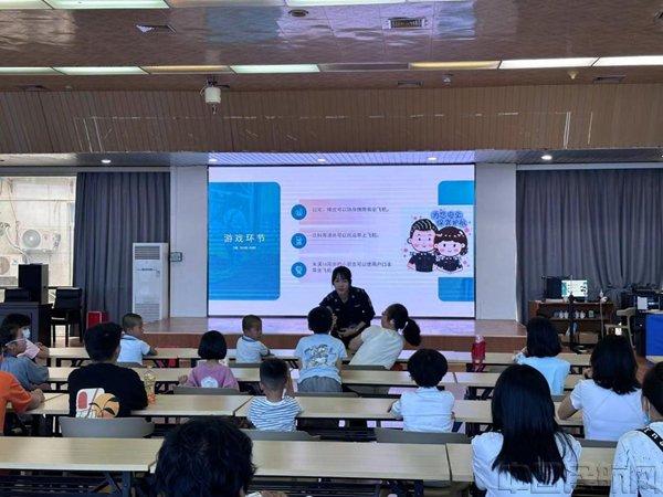 浙江台州机场: 为困难家庭儿童开启特别航空之旅