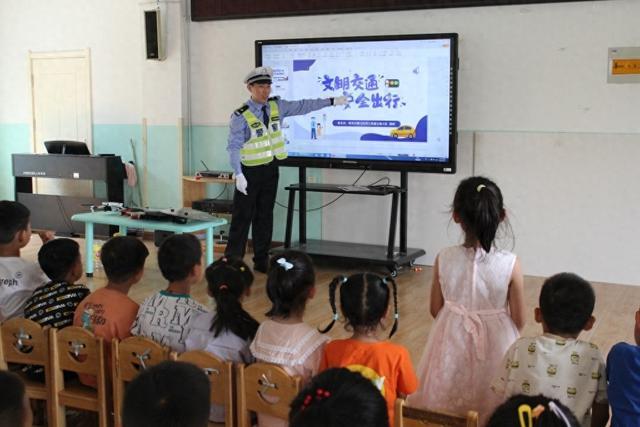 六一儿童节“警”相随，安全宣传走进幼儿园