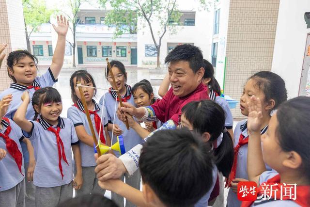 非遗无界 艺润童心：南京秦淮区开展庆“六一”暨非遗特色校园建设巡礼活动