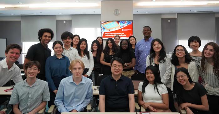 美国宾夕法尼亚大学学生在北京大学光华管理学院学习与交流