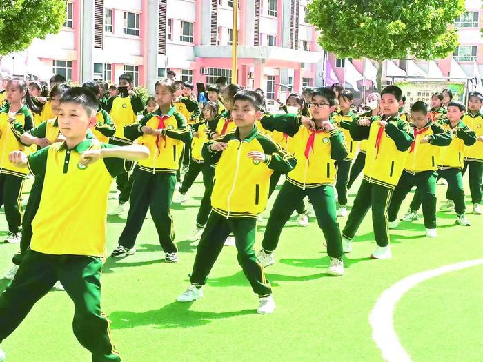 多彩大课间 孩子动起来 ｜我市中小学大课间体育活动“微改革”掠影