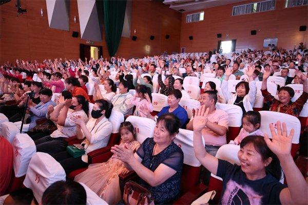 北京大兴青云店镇：端午节暨“最美家庭”广场舞展演活动圆满举办