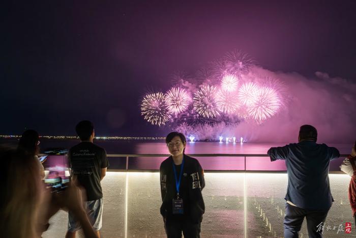 美轮美奂！五千多发礼花弹竞相绽放临港夜空