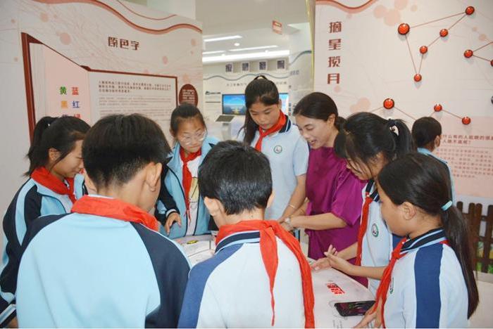 学习气象知识　探索气象奥秘——涡阳县城西学区中心学校组织学生参观涡阳气象科普馆