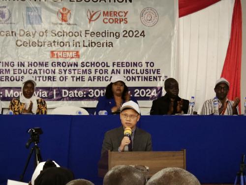 驻利比里亚大使尹承武出席非洲学校供餐日活动