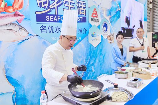 “肥美鲜嫩”海产品集体亮相，威海海鲜在上海“出圈”