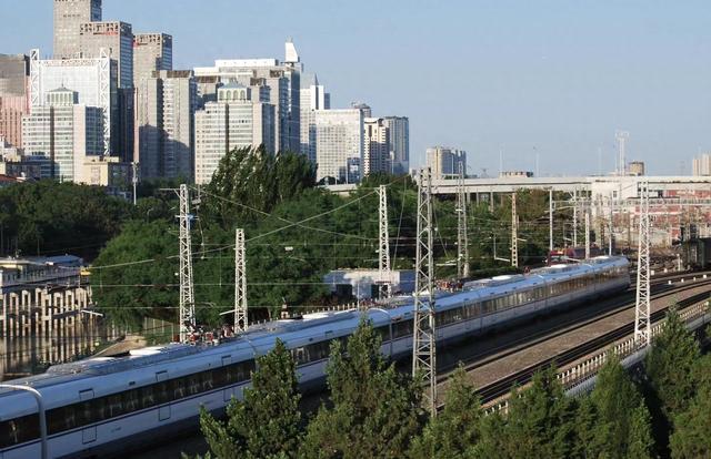 两部门完善城际、市域铁路监管制度 推动“四网融合”发展
