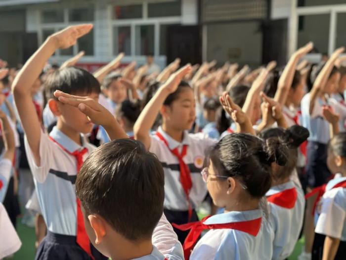 好少年心向党 红领巾爱祖国 ——西安经开经新小学科技·艺术展演活动