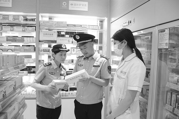 河南省开封市市场监管部门集中开展药品安全专项检查