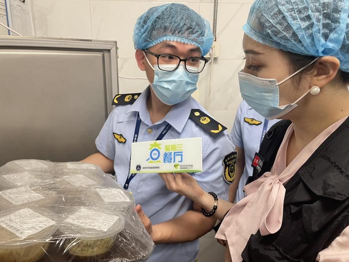 星期三查餐厅｜高考在即！龙岗区这个高考考点如何为考生的食品安全保驾护航？