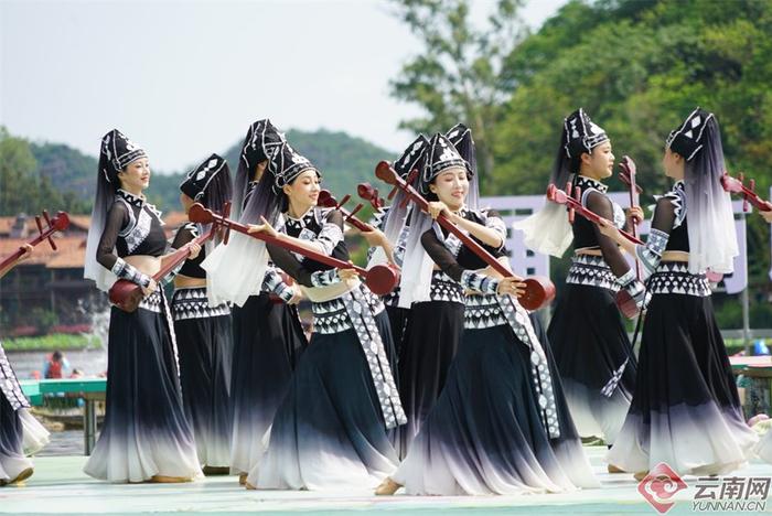 “首届云南民歌大家唱”文山专场浪漫上演