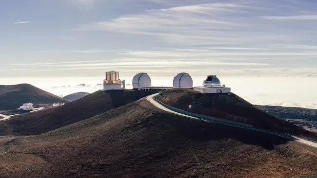 夏威夷火山拆除首架望远镜，缓解天文研究与原住民文化冲突