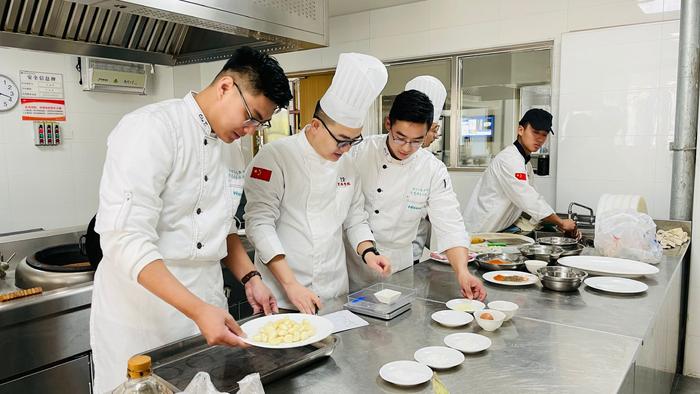 青岛酒店管理职业技术学院： 校企联手助力智能厨电产业腾飞
