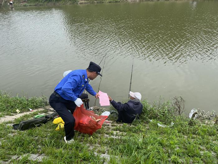 怀宁金拱：党建引领，河湖清洁