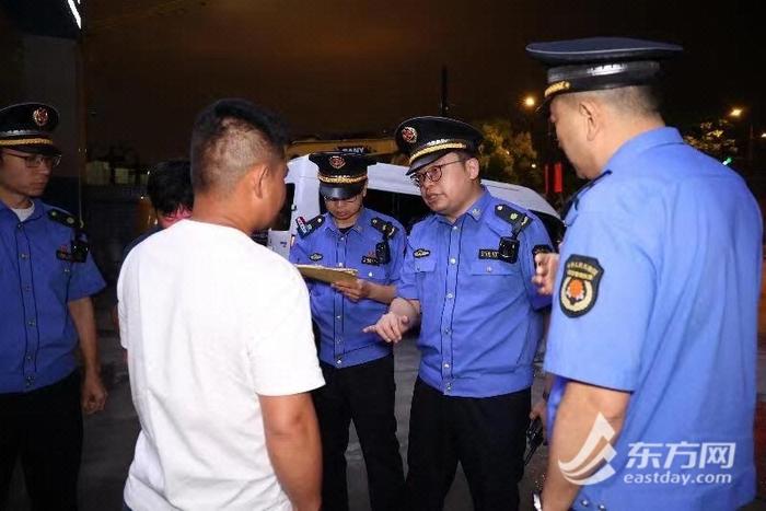 上海市城管执法总队：考场周边工地停止施工，如遇噪音污染可致电12345投诉