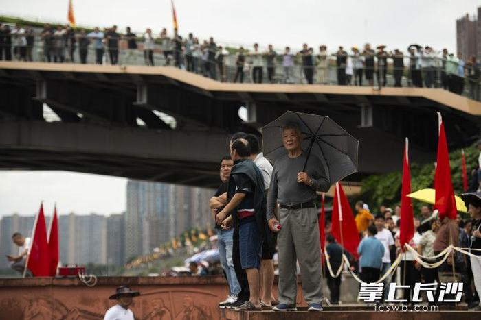 影像故事 | 龙舟竞渡浏阳河